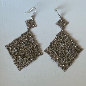 Elegant Silver Filigree Earrings